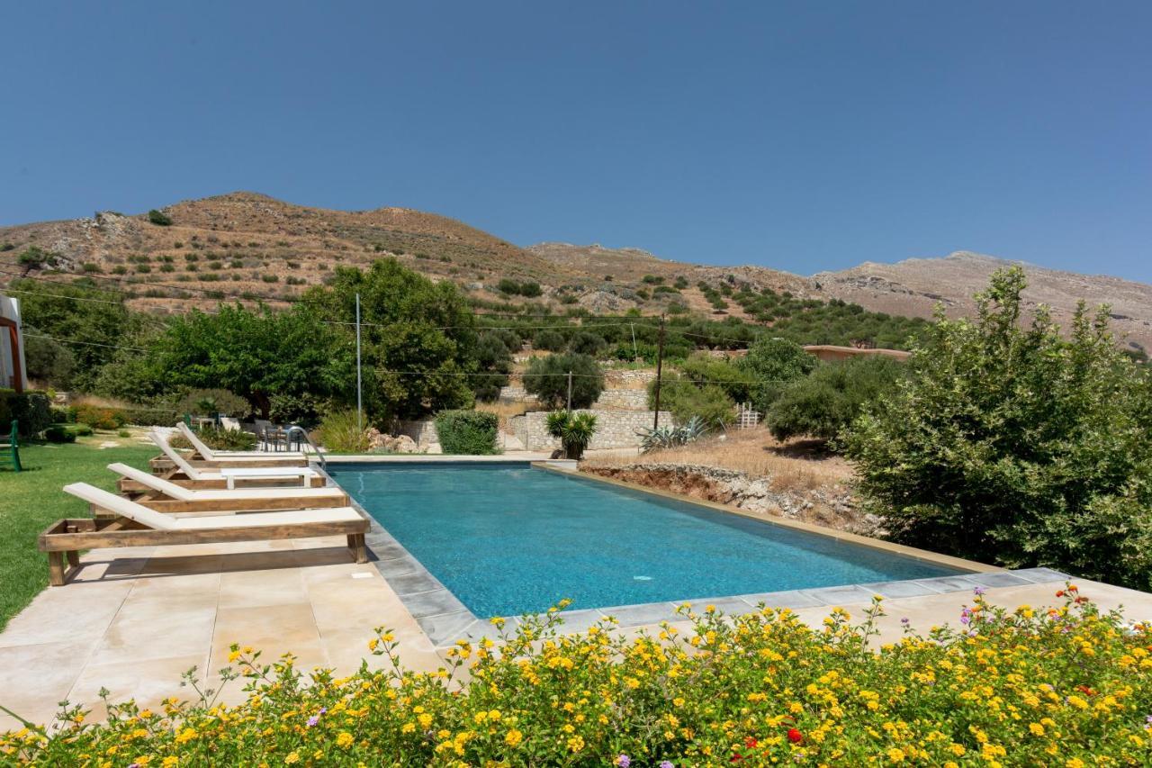 Agarathos Traditional Rooms With Pool Kalivianí Dış mekan fotoğraf