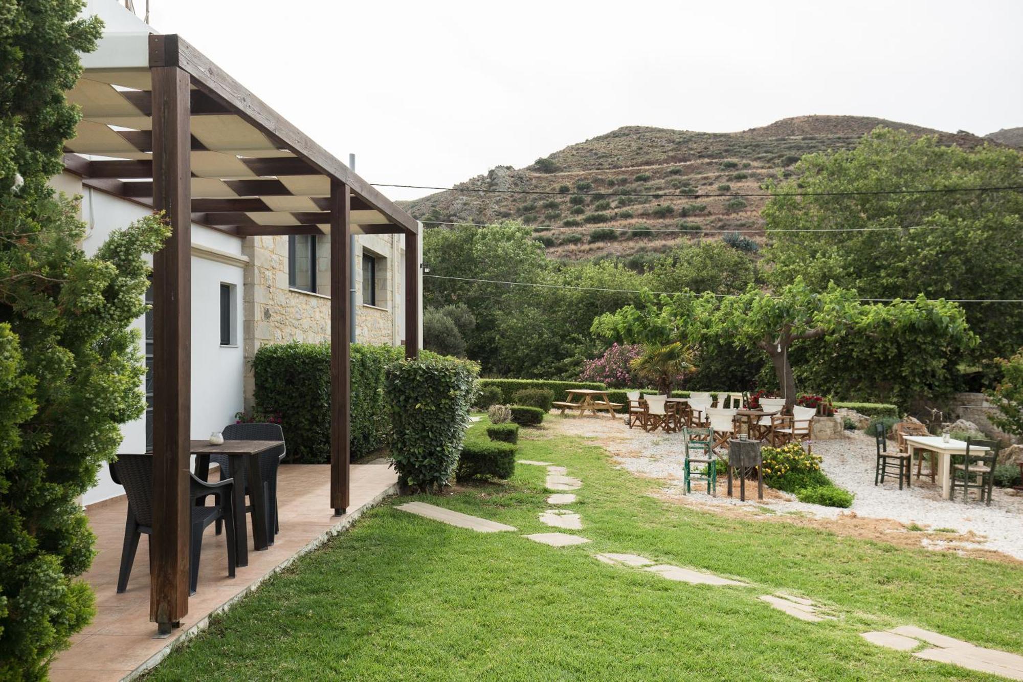 Agarathos Traditional Rooms With Pool Kalivianí Dış mekan fotoğraf