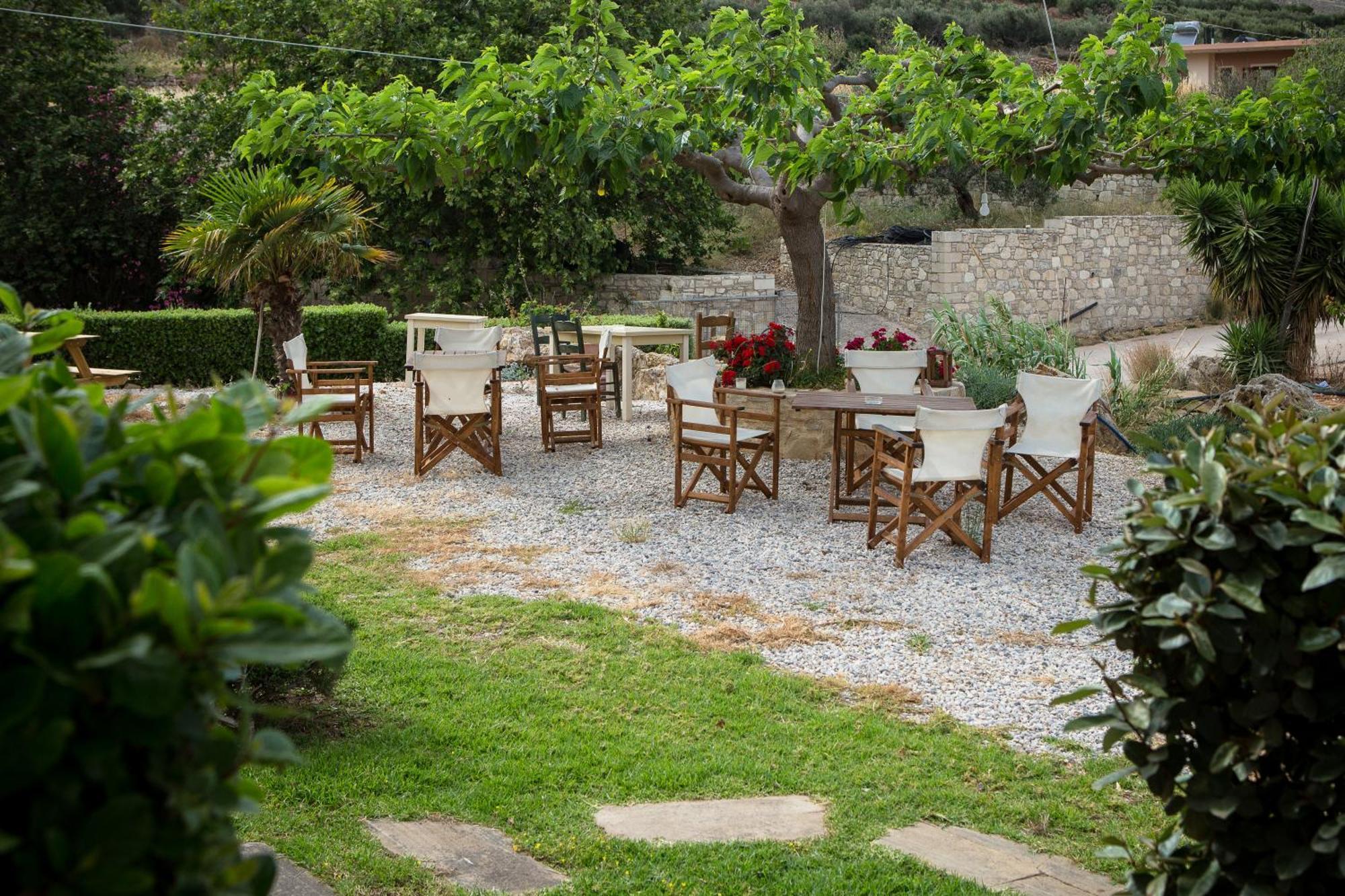 Agarathos Traditional Rooms With Pool Kalivianí Dış mekan fotoğraf