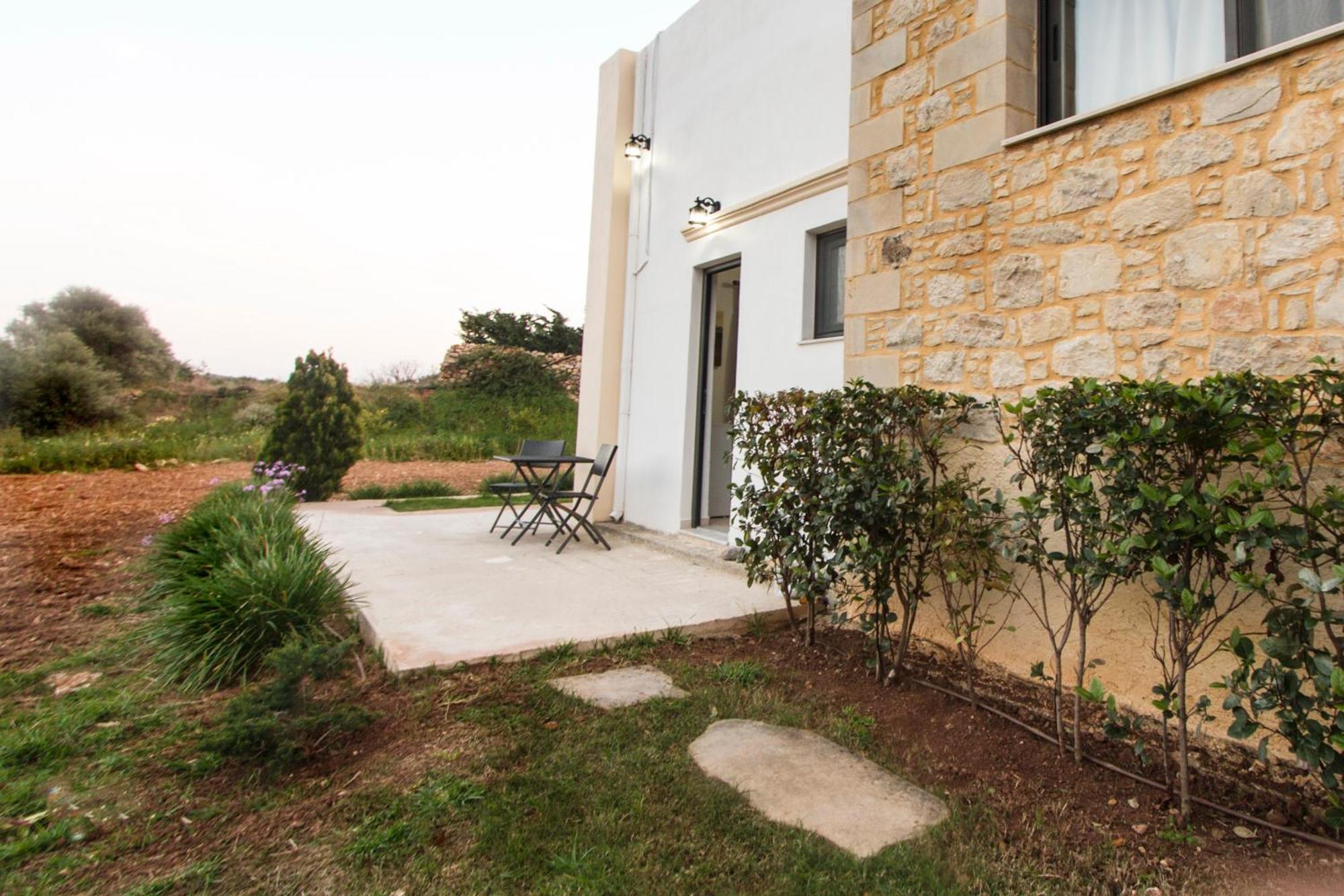 Agarathos Traditional Rooms With Pool Kalivianí Dış mekan fotoğraf