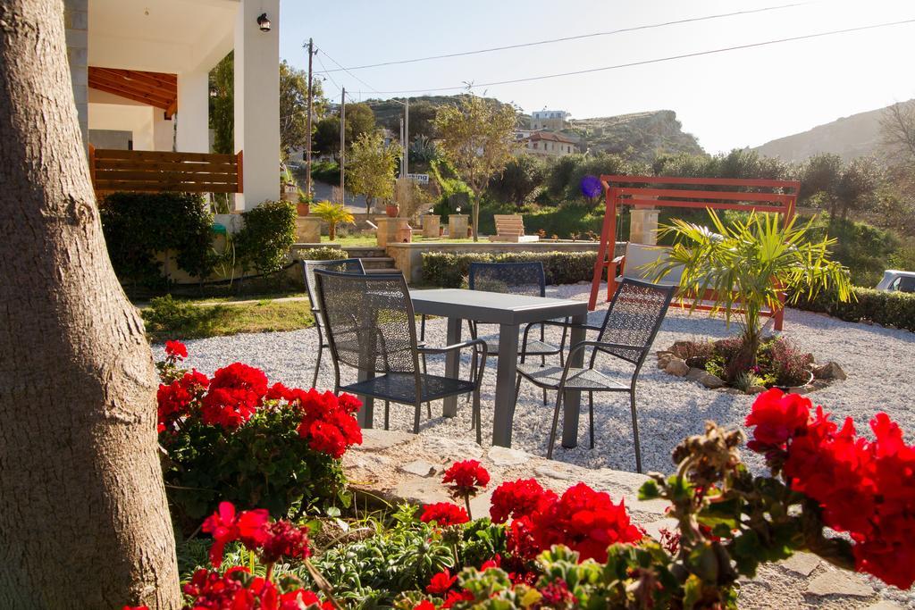 Agarathos Traditional Rooms With Pool Kalivianí Dış mekan fotoğraf