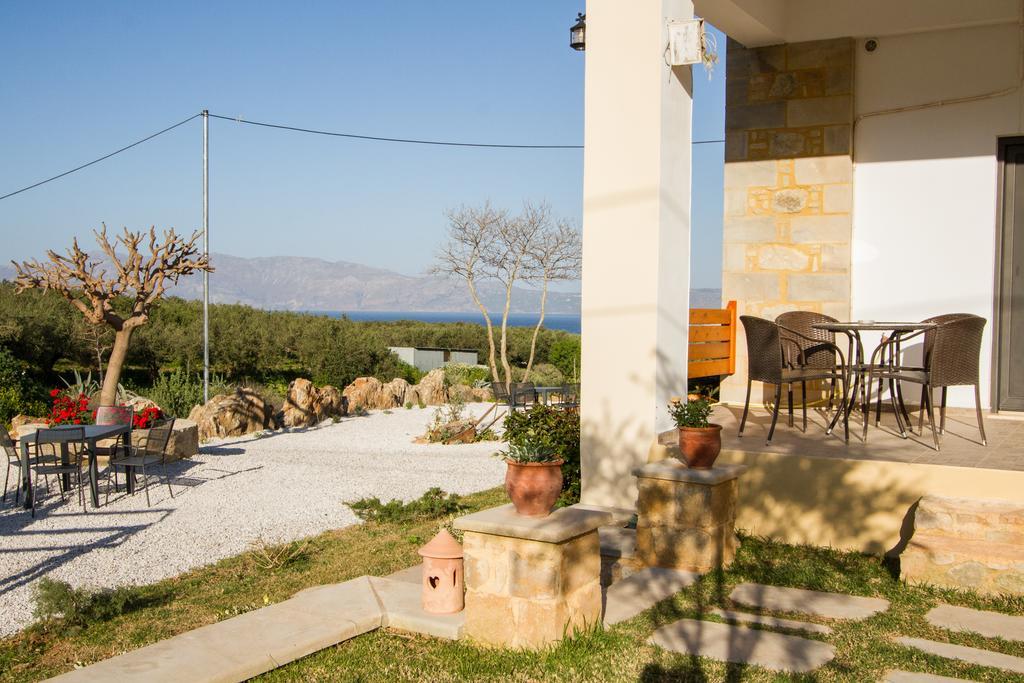 Agarathos Traditional Rooms With Pool Kalivianí Dış mekan fotoğraf