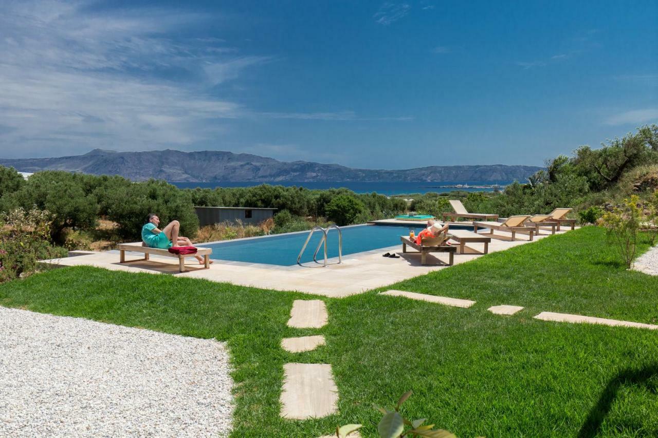 Agarathos Traditional Rooms - Pool - Kaliviani -On The Road To Balos Dış mekan fotoğraf